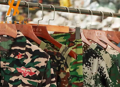 Don’t Wear Camouflage Clothing