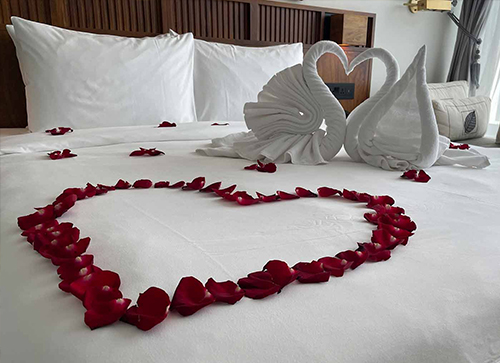 Warm Hospitality and Intimate Stays